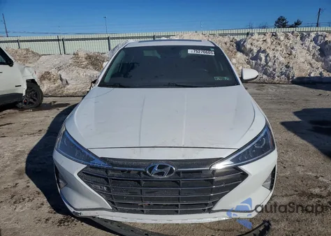 2019 Hyundai Elantra Sel z USA, uszkodzony, nr VIN 5NPD84LF0KH454790